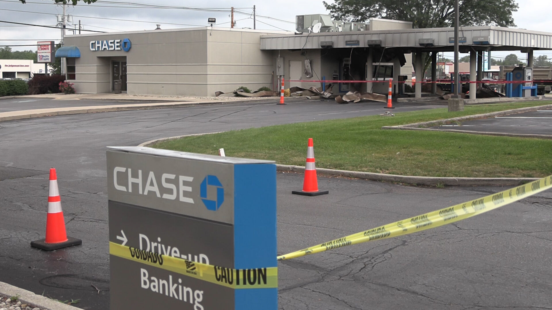 Thursday night car fire damages drive-thru at Cable Rd. Chase Bank